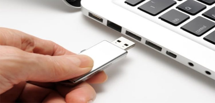 Kiểm tra cổng USB máy tính