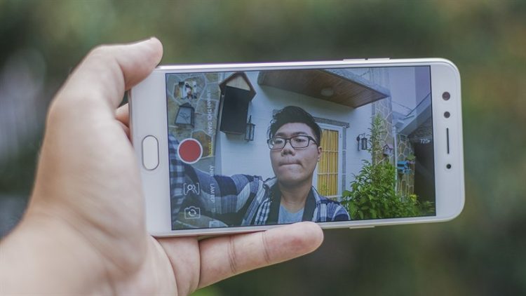 Oppo lỗi camera trước